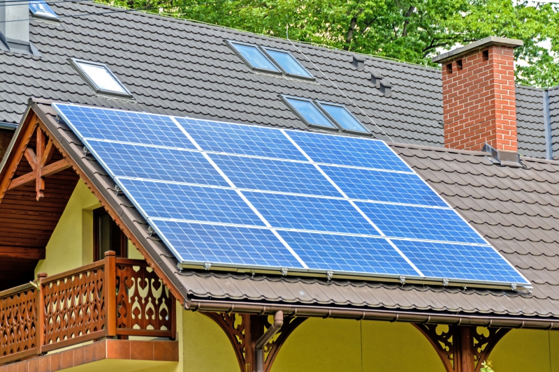 chauffagiste-BESSE SUR ISSOLE-min_solar-panels-1477987